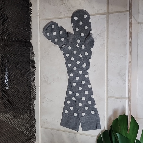 🩶 ABERCROMBIE Light Gray/Cream Polka Dot BOOT SOCKS 🩶 - Picture 5 of 6